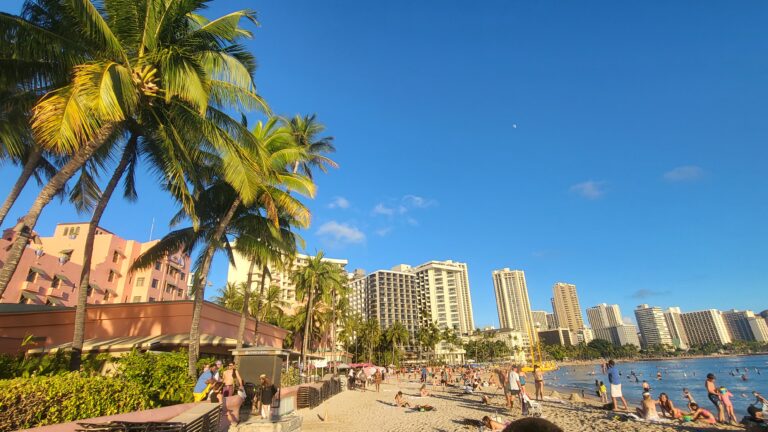 하와이 와이키키 한눈에 구경하기. Maui Brewing Company – Waikiki